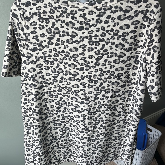 Grayscale cheetah print shirt. Fits like a tunic. - Picture 2 of 2
